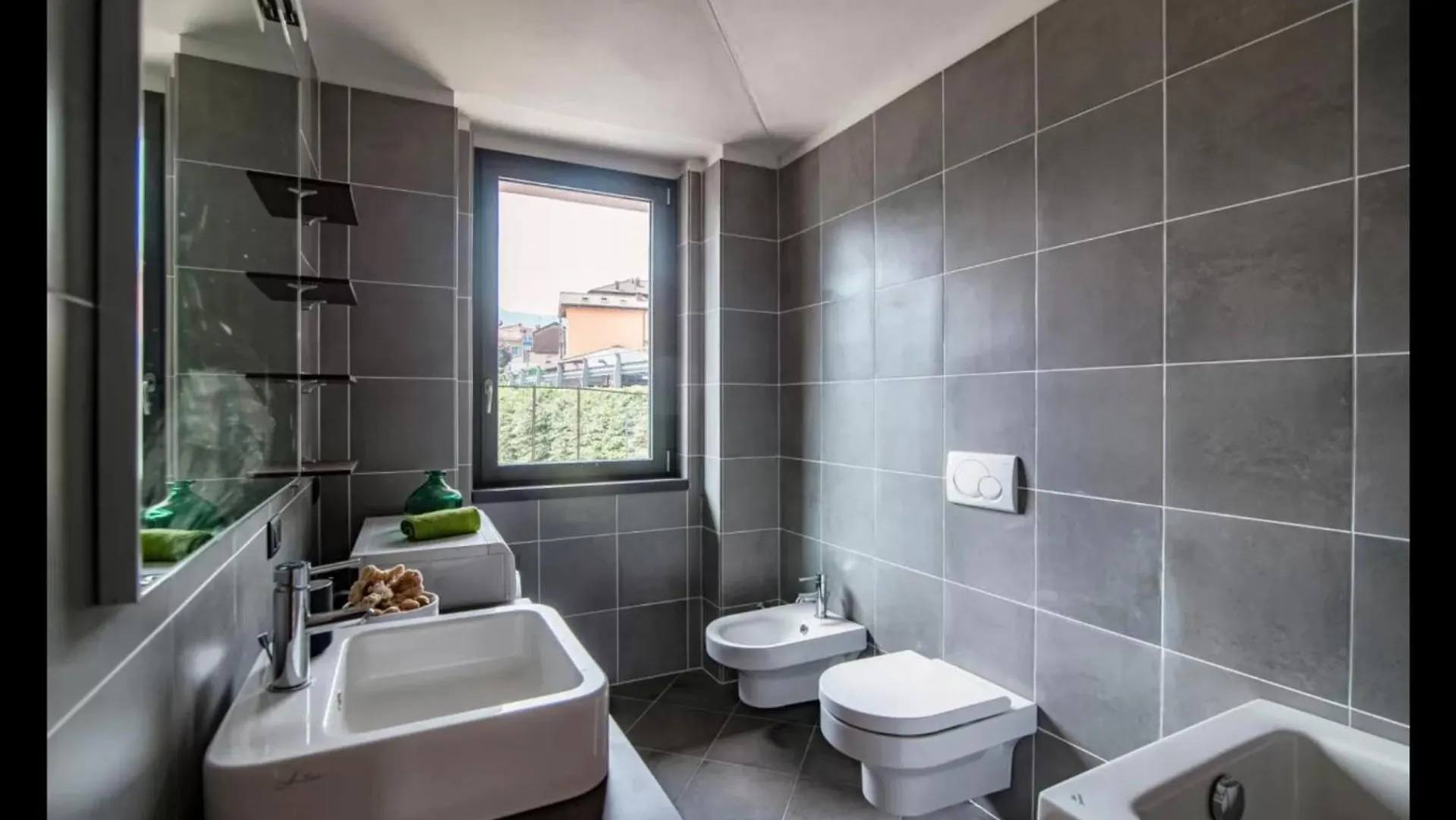 Riflessi Sul Lago Apt Laglio - Alba Apartmán